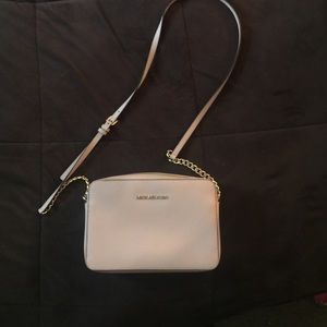 Michael Kors baby pink purse😍