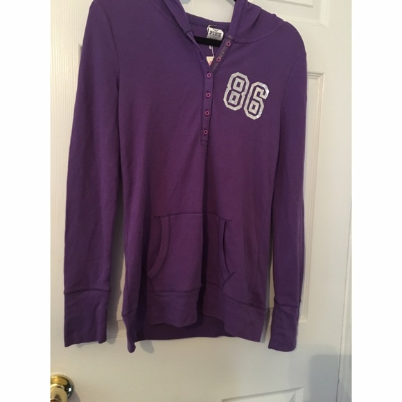 VS PINK hooded shirt