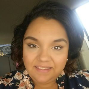 Meet your Posher, Delores