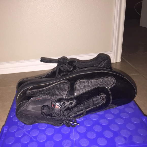 Prada Black Shoes - Picture 1 of 4