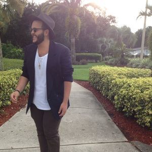 Meet your Posher, Carlos-xavier