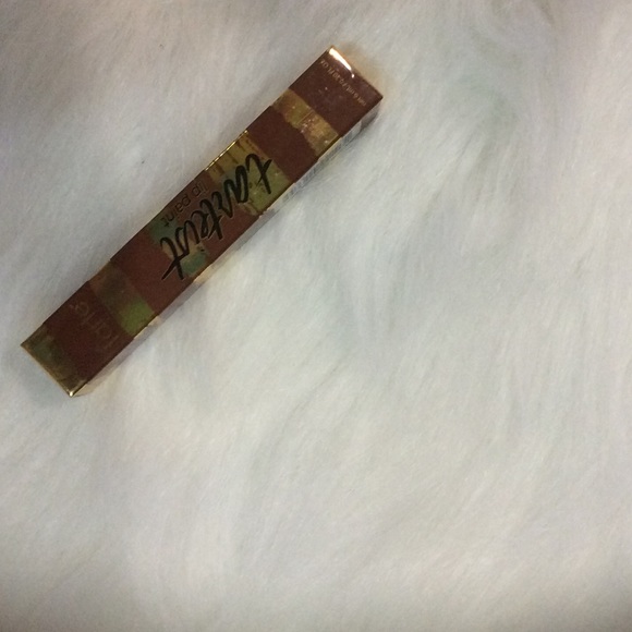 New Tarte lip paint in crop top