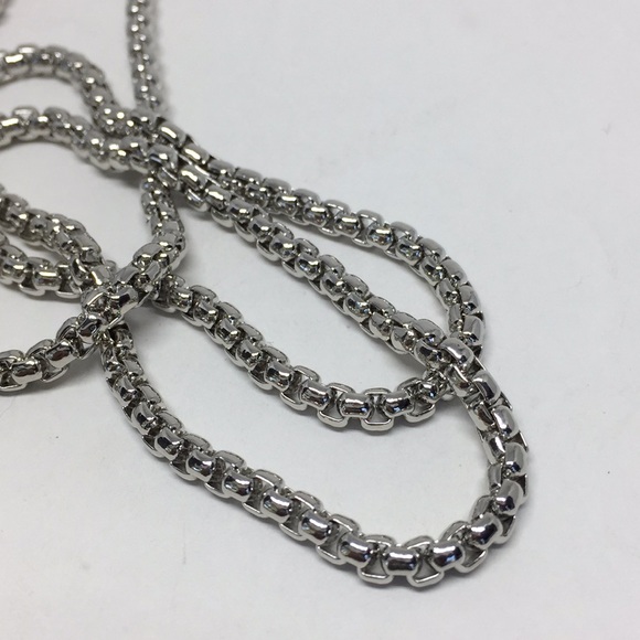 ⚠️CLOSET-CLEAN OUT⚠️Rhodium/18k Gold Plated Chain - Picture 8 of 8