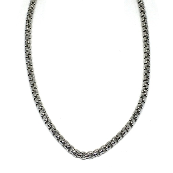 ⚠️CLOSET-CLEAN OUT⚠️Rhodium/18k Gold Plated Chain - Picture 3 of 8