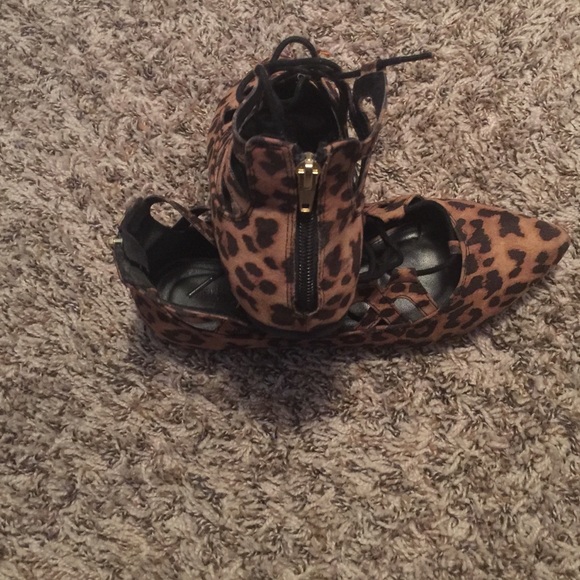 Charlotte Russe Cheetah flats - Picture 4 of 4