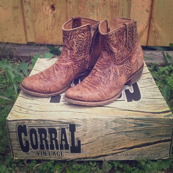 Corral Cognac Embossed Bootie size 7