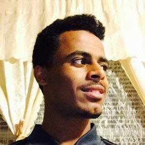 Meet your Posher, Akrem