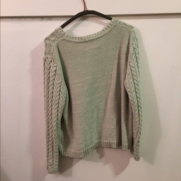 Forever 21 mint green sweater - Picture 2 of 3