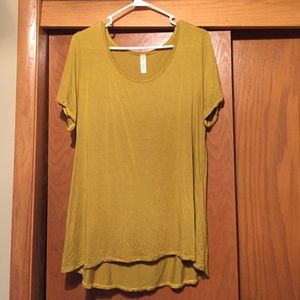 XL Lularoe Classic T