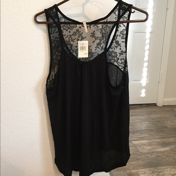 New Black tank top