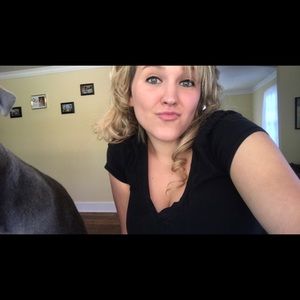 Meet your Posher, Clarissa