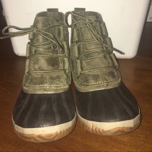 Sorel boots green duck / out N about boots