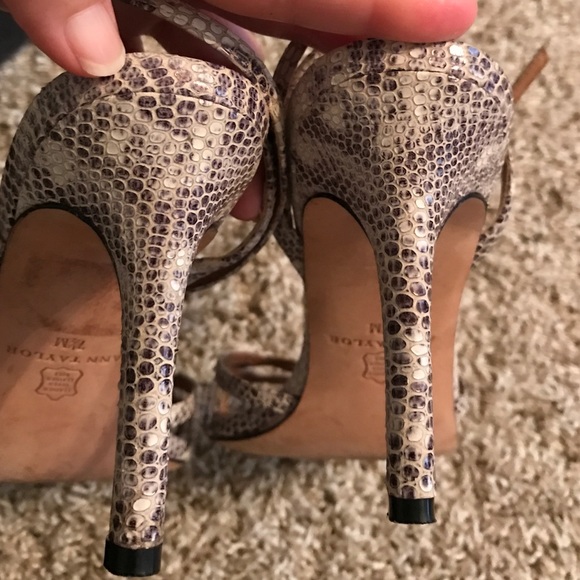 💥Ann Taylor dressy high heel sandal Size 7 1/2. - Picture 4 of 5