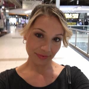 Meet your Posher, Edina