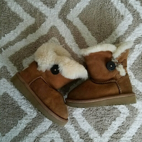 SOLD Toddler UGG size 7