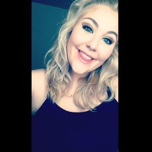 Meet your Posher, Rina