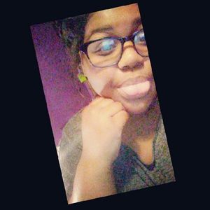 Meet your Posher, Sierra