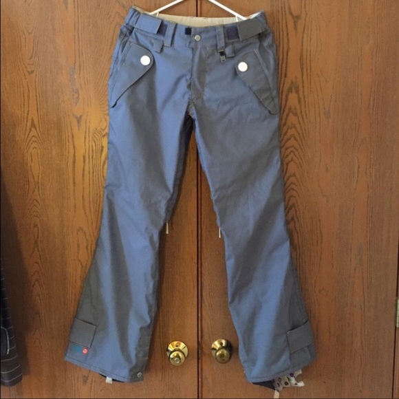 Ski/snowboard snow pants size 2. Worn 1x
