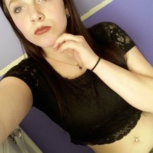 Meet your Posher, Adrianna