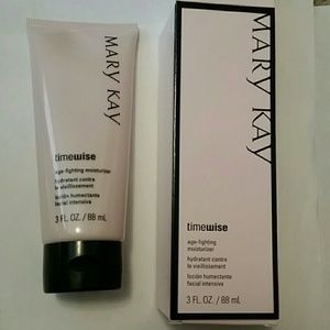 Timewise moisturizer and volufirm deep wrinkle cre