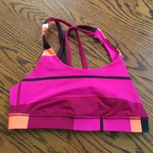 Lululemon Energy Bra Sz 6 pink burgundy stripe EUC