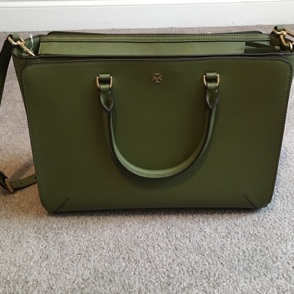 Brand new never used Tory Burch purse