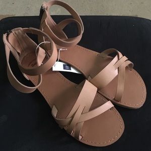 Gap Light Brown Sandals 8