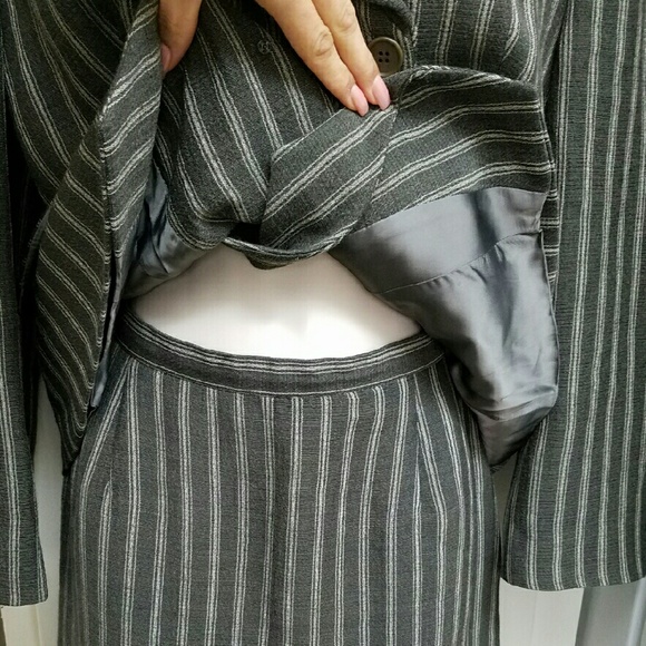 (Sold) Giorgio Armani gray stripe skirt suit - Picture 3 of 4