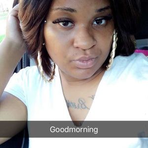 Meet your Posher, Kendra