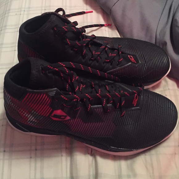 Under armour shoes Curry 2.5 red & black - Picture 1 of 4