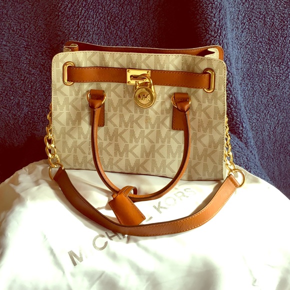 Michael Kors logo bag