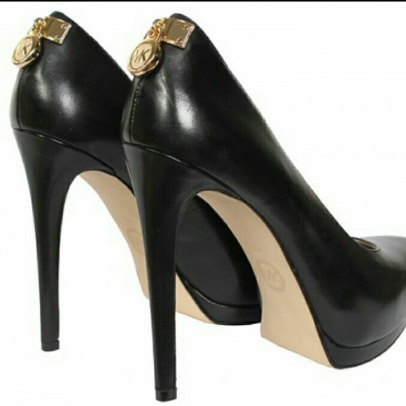Michael Kors "Hamilton" Platform Pump