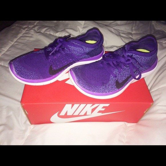 Women's Nike Flyknit 4.0 Shoes Size 7