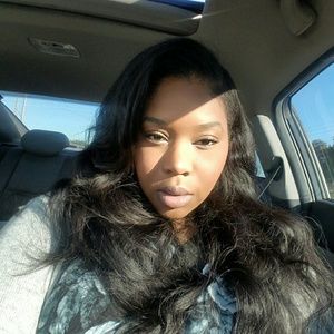 Meet your Posher, Jennifer