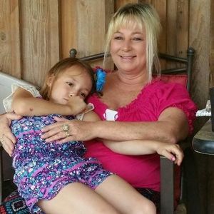 Meet your Posher, Teresa