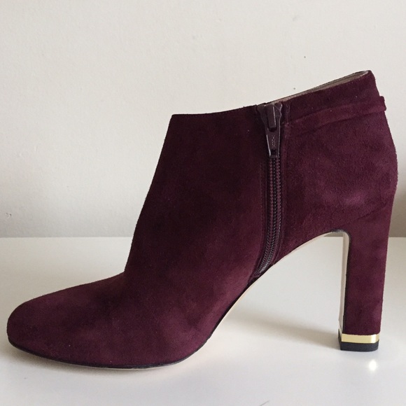 ❌SOLD❌NIB Kate Spade Aldaz Suede Bow-Buckle Bootie - Picture 2 of 4