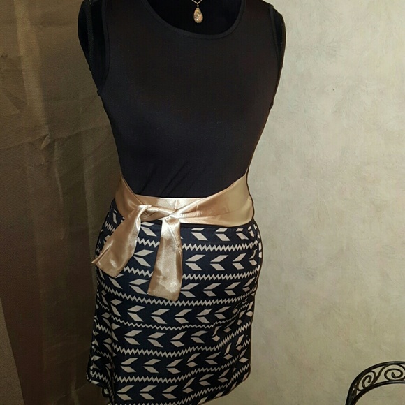 ⚠LAST ONE Sleeveless Bodycon Dress - Picture 2 of 3