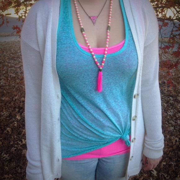 pink agate, wood & antique brass boho necklace set - Picture 5 of 5