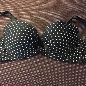 32-34 B Victoria Secret Bombshell Bra