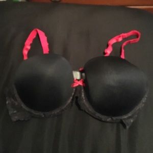 34D never worn