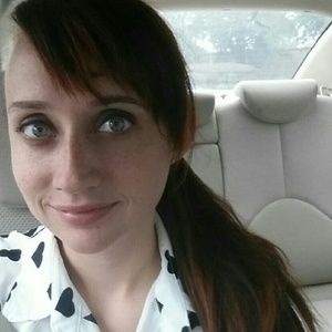 Meet your Posher, Elisa