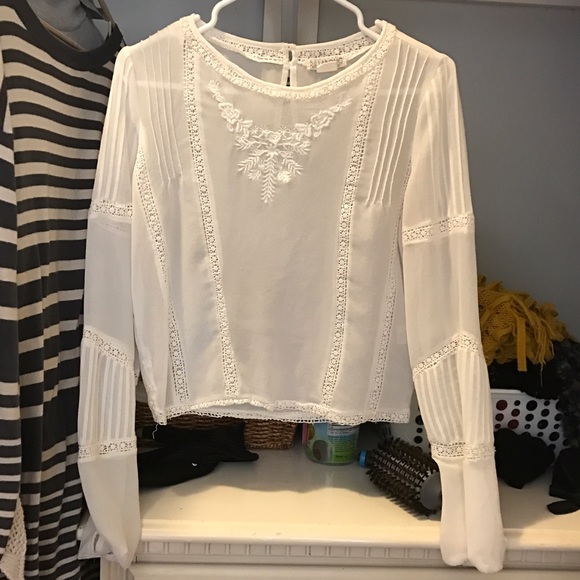 Billabong sheer, all white, long sleeve, v. light