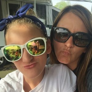 Meet your Posher, Jodi