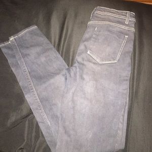High waisted jeans