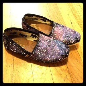💫Galaxy print TOMS ✨🌌