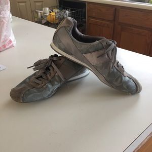Women's size 8 coach "Hadley" shoes. Gently warn.