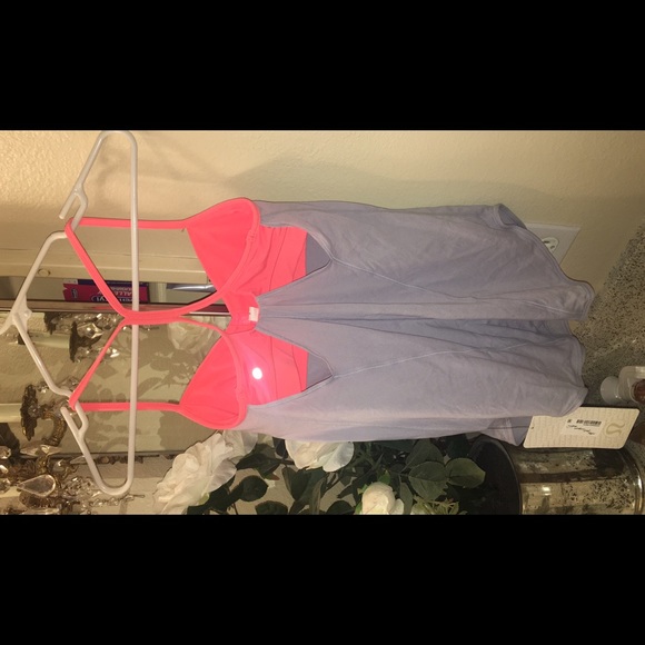 SOLD SOLD SOLD NWT Lululemon Roll Out Tank Grapefr - Picture 3 of 3