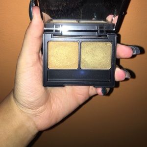 Inglot shadow duo with freedom system case