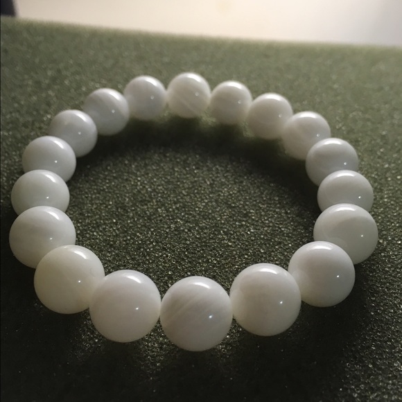 NWOT Tridacna bracelet