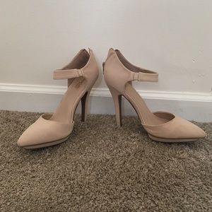 Charlotte Russe women's size 7 heels
